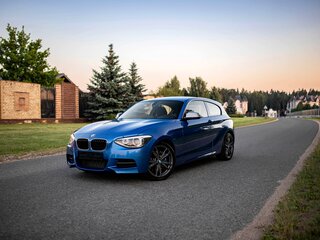 2013 BMW 1 серии M135i II (F20/F21), синий, 2650000 рублей, вид 2