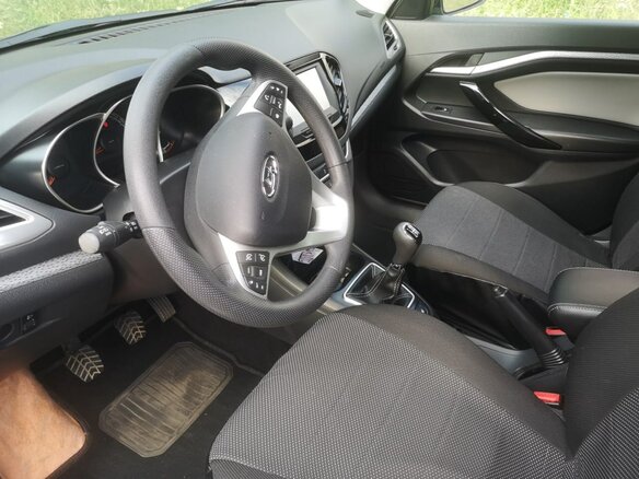 2018 Lada (ВАЗ) Vesta SW Cross I, серебристый, 1250000 рублей - вид 4