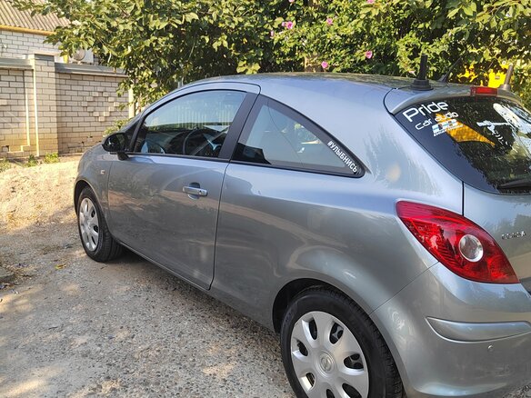 2011 Opel Corsa D Рестайлинг II, серебристый, 700000 рублей - вид 4