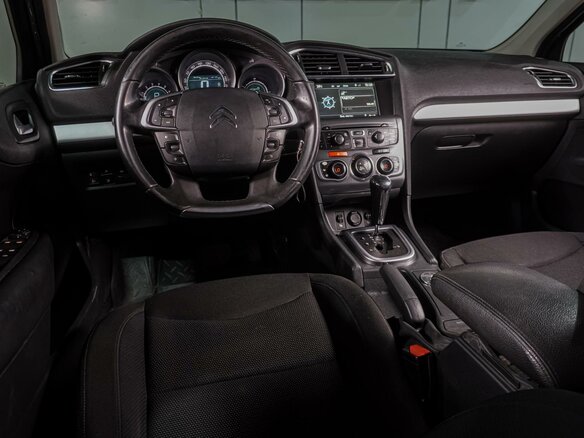 2015 Citroen C4 II, коричневый - вид 5