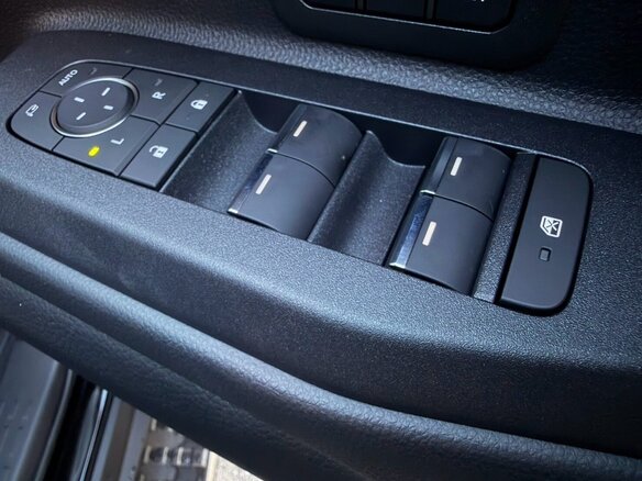 2026 Toyota Land Cruiser Prado 250 Series, чёрный, 7500000 рублей - вид 16