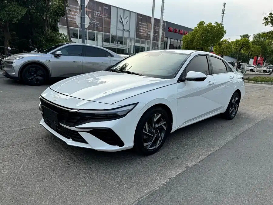 Открыть фотографии: Hyundai Elantra VII (CN7) Рестайлинг