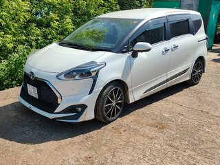 2019 Toyota Sienta II Рестайлинг, белый, 1800000 рублей, вид 1