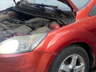 2010 Ford Focus II Рестайлинг, красный, 250000 рублей, вид 4