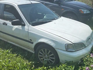 2000 Honda Civic VI Рестайлинг, белый, 165000 рублей, вид 1