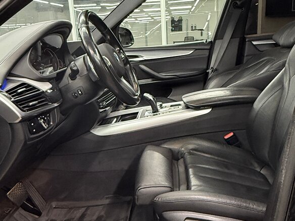 2016 BMW X5 40d III (F15), чёрный, 5200000 рублей - вид 18