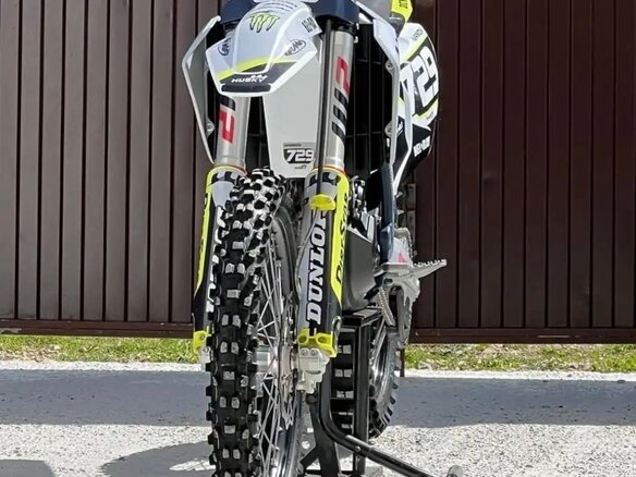 2023 Husqvarna FC 250, белый, 990000 рублей - вид 2
