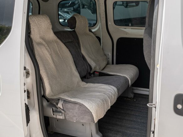 2010 Nissan NV200, белый - вид 8
