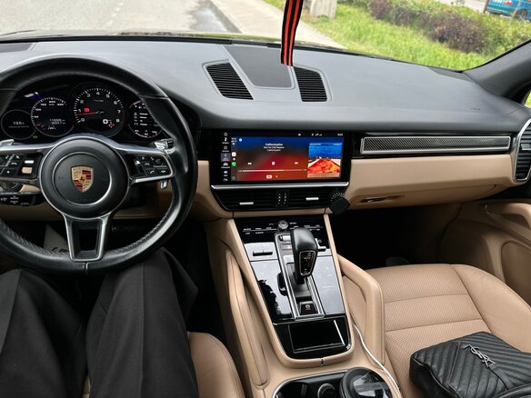 2019 Porsche Cayenne III, коричневый, 5900000 рублей - вид 4