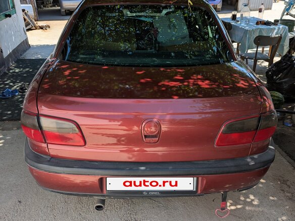 1996 Opel Omega B, красный, 220000 рублей - вид 2