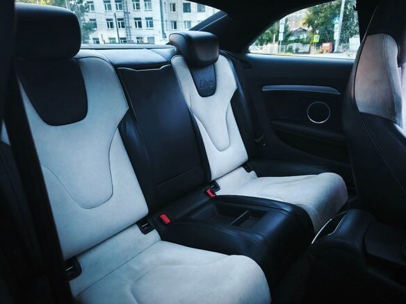 2007 Audi S5 I (8T), белый, 1100000 рублей - вид 9