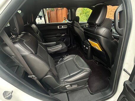2019 Ford Explorer VI, белый, 3400000 рублей, вид 4