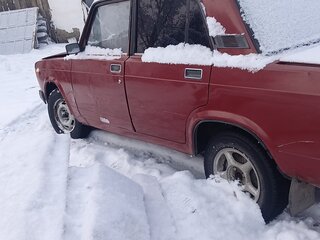 1992 Lada (ВАЗ) 2105, красный, 76000 рублей, вид 3