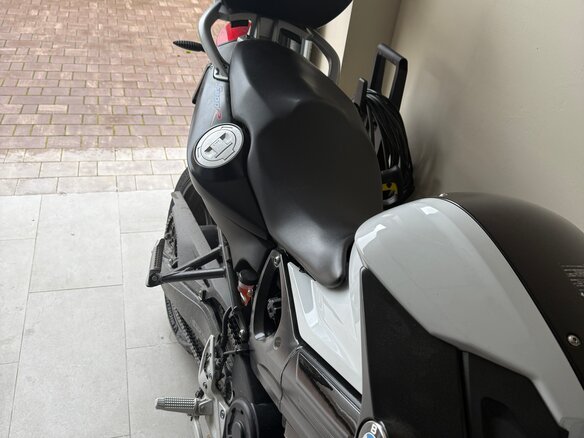 2015 BMW F 800 R, белый, 700000 рублей - вид 3