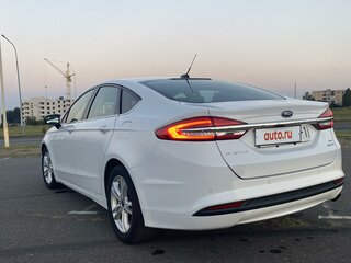 2018 Ford Fusion (North America) II Рестайлинг, белый, 1300000 рублей, вид 5