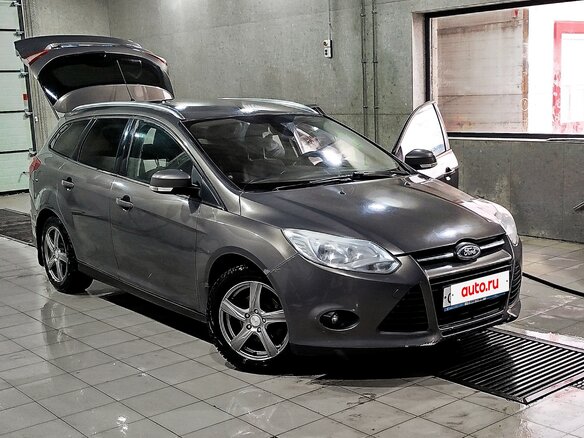 2012 Ford Focus III, коричневый, 760000 рублей - вид 2