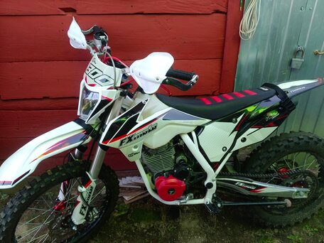 2025 FX moto YX300, серебристый, 160000 рублей, вид 2