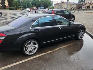 2007 Mercedes-Benz S-Класс 500 Long V (W221), чёрный, 1299999 рублей, вид 2