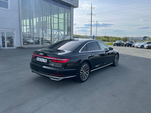 2019 Audi A8 Long 55 TFSI IV (D5), чёрный, 4750000 рублей - вид 16