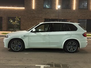 2010 BMW X5 M I (E70), белый, 2200000 рублей, вид 4