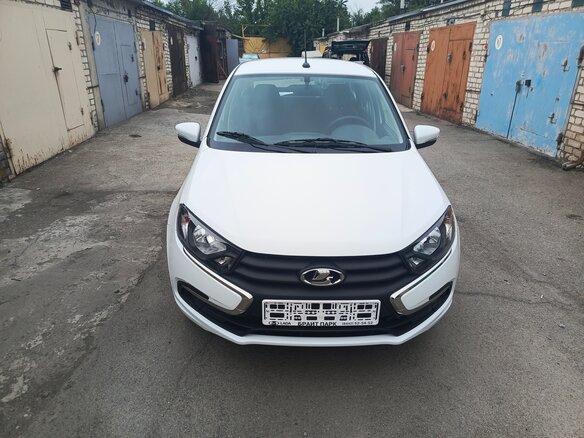 2023 Lada (ВАЗ) Granta I Рестайлинг, белый, 990000 рублей