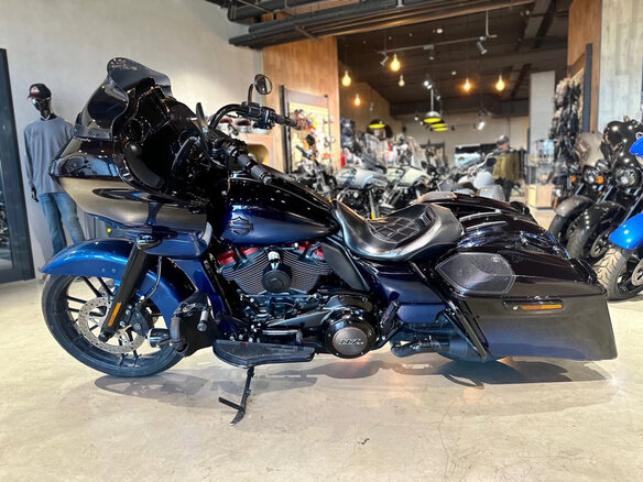 2019 Harley-Davidson CVO Road Glide, чёрный, 2250000 рублей - вид 17