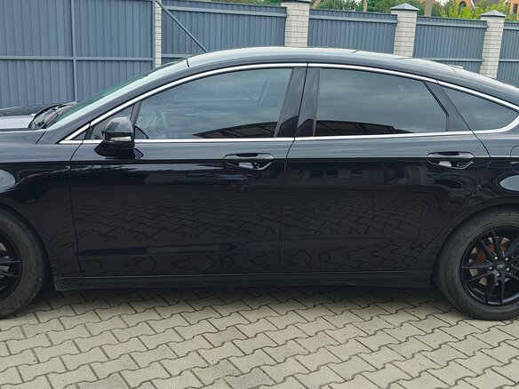 2017 Ford Mondeo V, чёрный, 1600000 рублей - вид 3