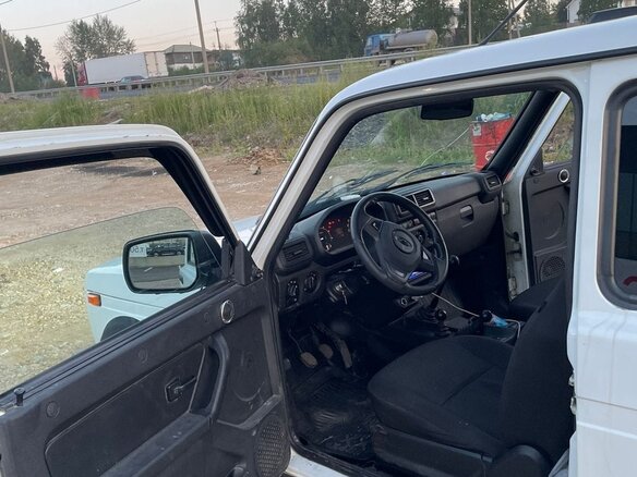 2021 Lada (ВАЗ) 2121 (4x4) I Рестайлинг (2020), белый, 765000 рублей - вид 4