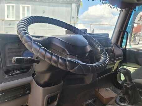 2002 Renault Midlum, белый, 1100000 рублей, вид 1