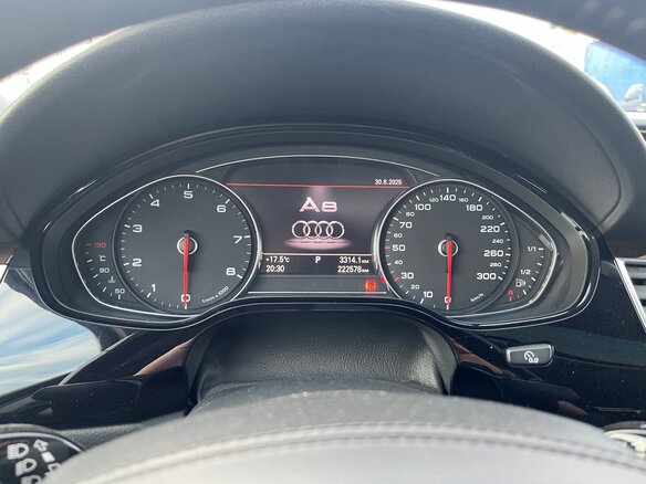 2015 Audi A8 Long III (D4) Рестайлинг, чёрный, 2500000 рублей - вид 26