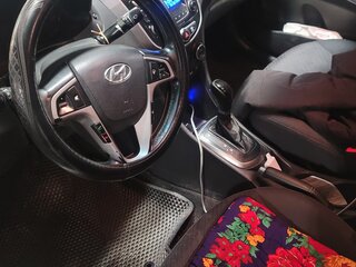 2015 Hyundai Solaris I Рестайлинг, белый, 800000 рублей, вид 5