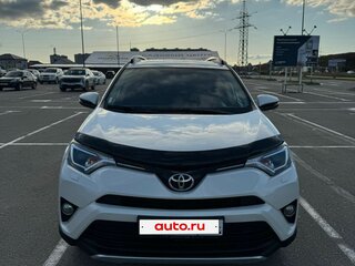 2017 Toyota RAV4 IV (XA40) Рестайлинг, белый, 2300000 рублей, вид 1
