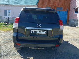 2011 Toyota Land Cruiser Prado 150 Series, чёрный, 2800000 рублей, вид 4