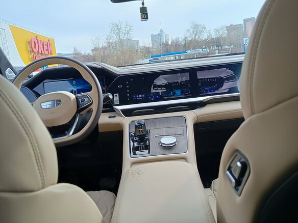 2025 Geely Monjaro (Xingyue L) I Рестайлинг (China Market), белый, 4250000 рублей - вид 16