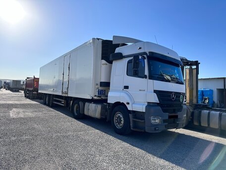 2008 Mercedes-Benz Axor, белый, 2499000 рублей, вид 3
