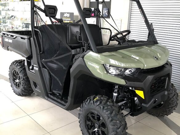 2020 BRP Traxter, зелёный