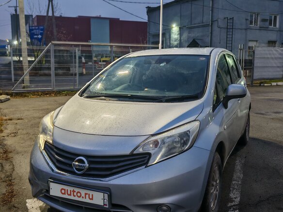 2013 Nissan Note II, серебристый, 875000 рублей - вид 2
