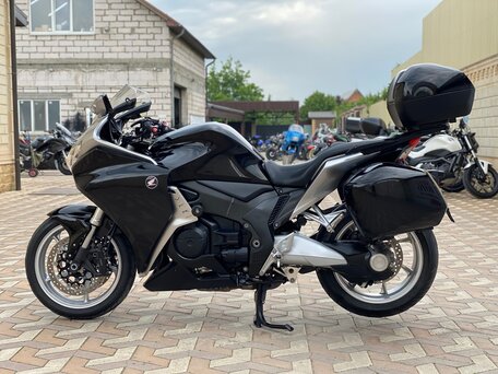 2011 Honda VFR 1200, чёрный, 880000 рублей, вид 4