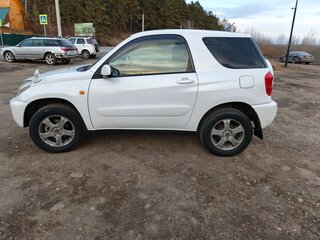 2001 Toyota RAV4 II (XA20), белый, 680000 рублей, вид 4