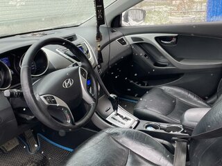 2011 Hyundai Avante V, белый, 1300000 рублей, вид 2