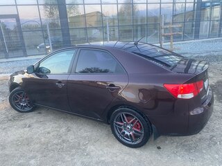 2010 Kia Cerato 5-speed II, коричневый, 620000 рублей, вид 4