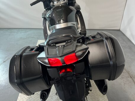 2008 Yamaha FJR1300, серебристый, 410000 рублей, вид 4