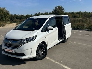 2017 Honda Freed II, белый, 1350000 рублей, вид 5