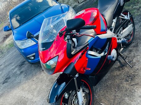 2000 Honda CBR 600F, красный, 400000 рублей, вид 3