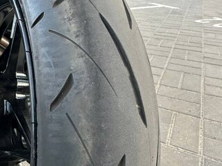 2021 Kawasaki Ninja 650, серый, 679239 рублей, вид 4