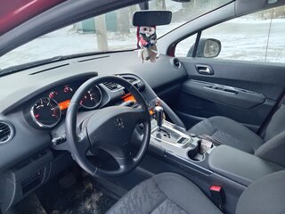 2012 Peugeot 3008 I, красный, 920000 рублей, вид 3