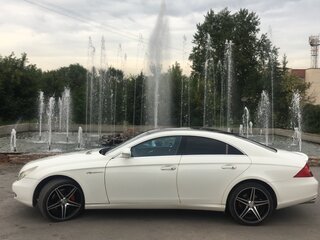 2006 Mercedes-Benz CLS 500 I (C219), белый, 1999000 рублей, вид 3