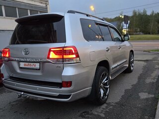 2012 Toyota Land Cruiser 200 Series Рестайлинг 1, серебристый, 3500000 рублей, вид 5