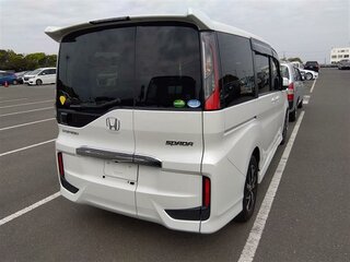 2020 Honda Stepwgn Spada V Рестайлинг, белый, 2550000 рублей, вид 5
