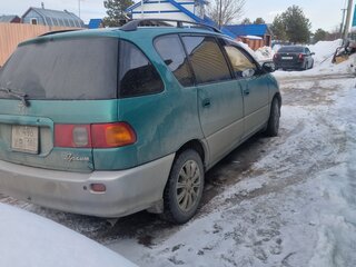 1998 Toyota Ipsum I (M10), зелёный, 650000 рублей, вид 4